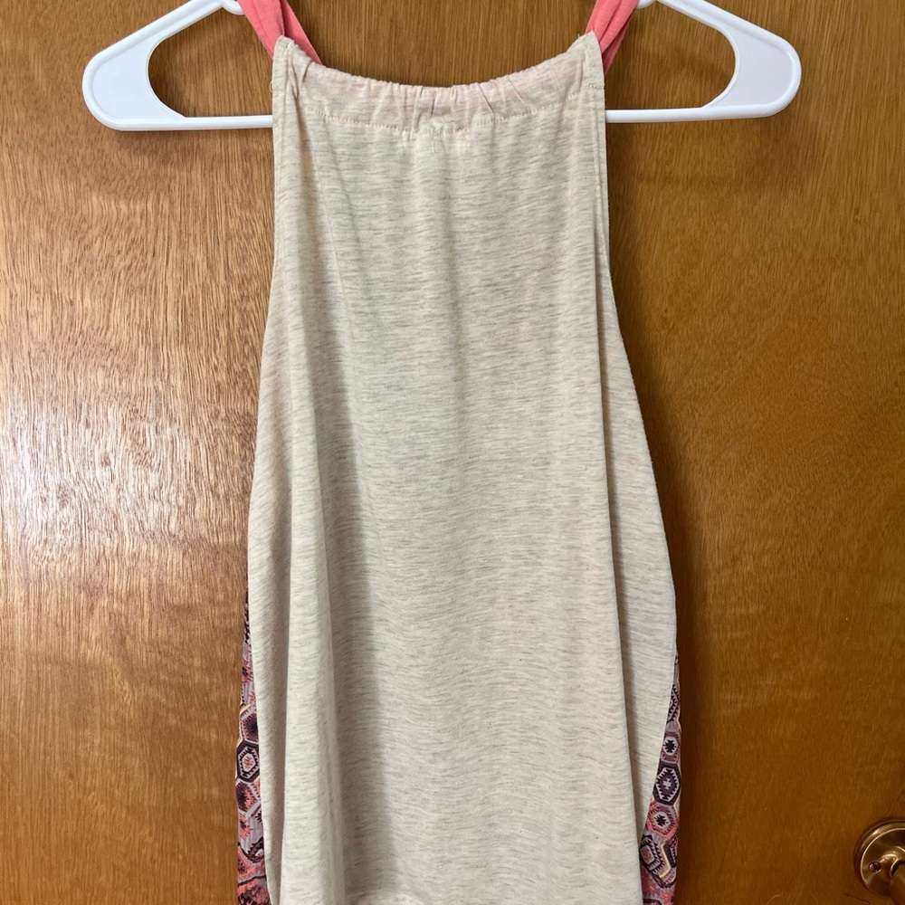 Taylor & Sage Pink Graphic Sleeveless Tank Top - Picture 2 of 4